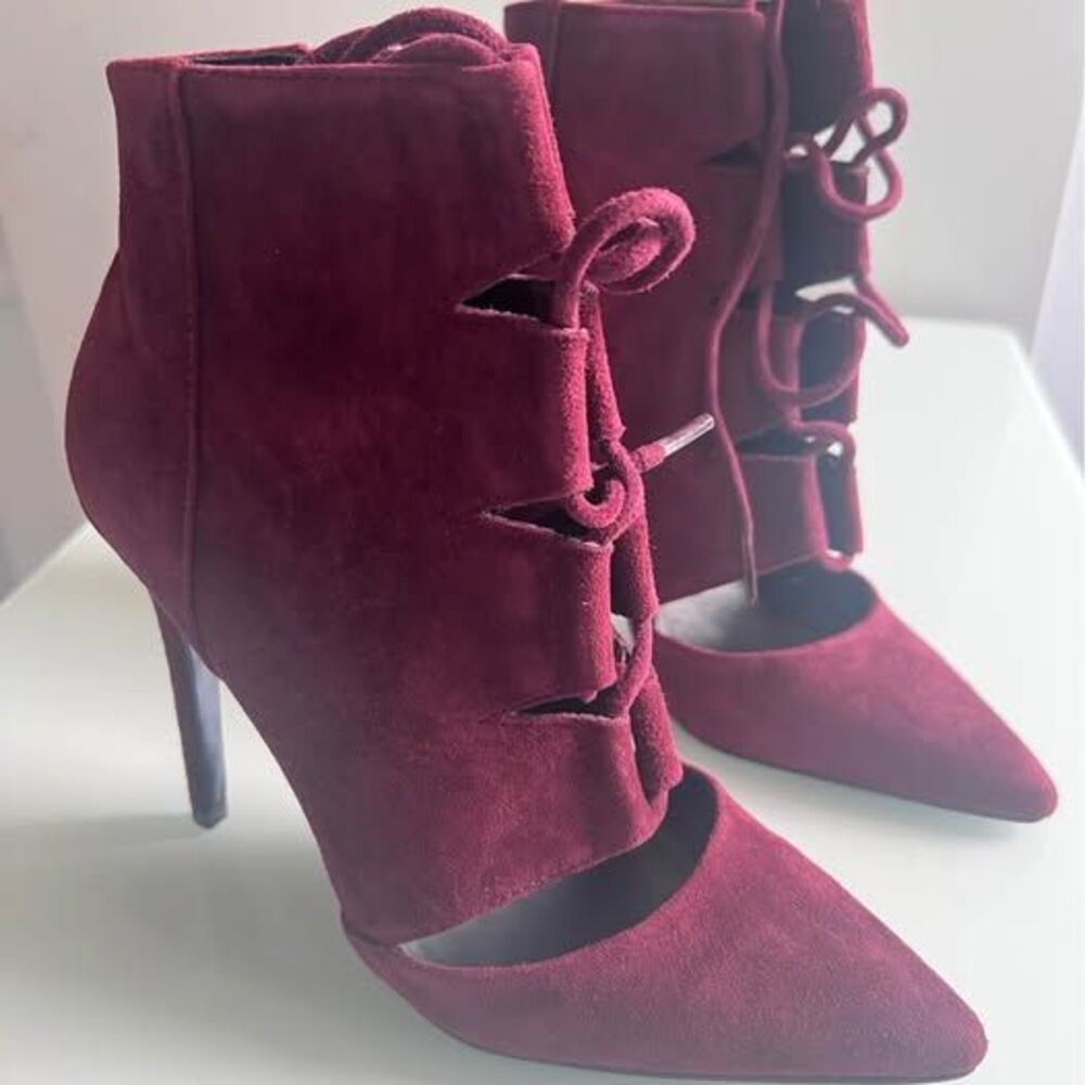 New Burgundy Wine Color Aldo Heel Women’s Boots Eraede Size 6 US